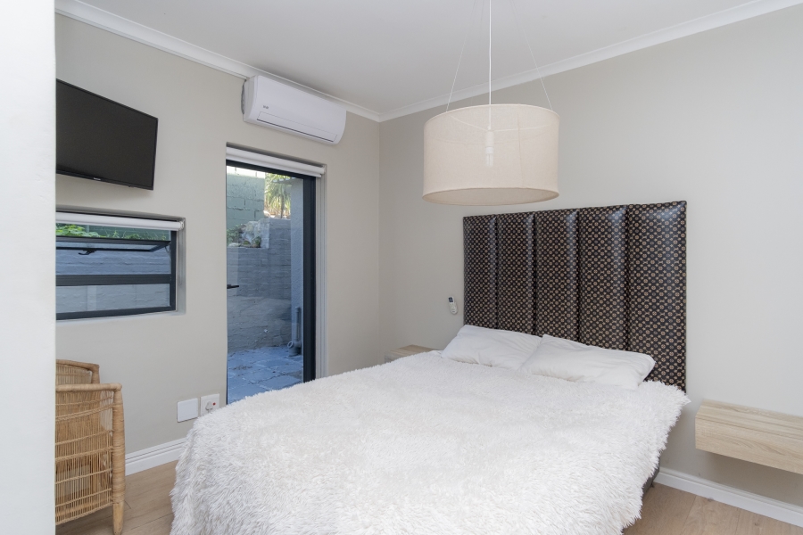 To Let 1 Bedroom Property for Rent in Hout Bay Western Cape